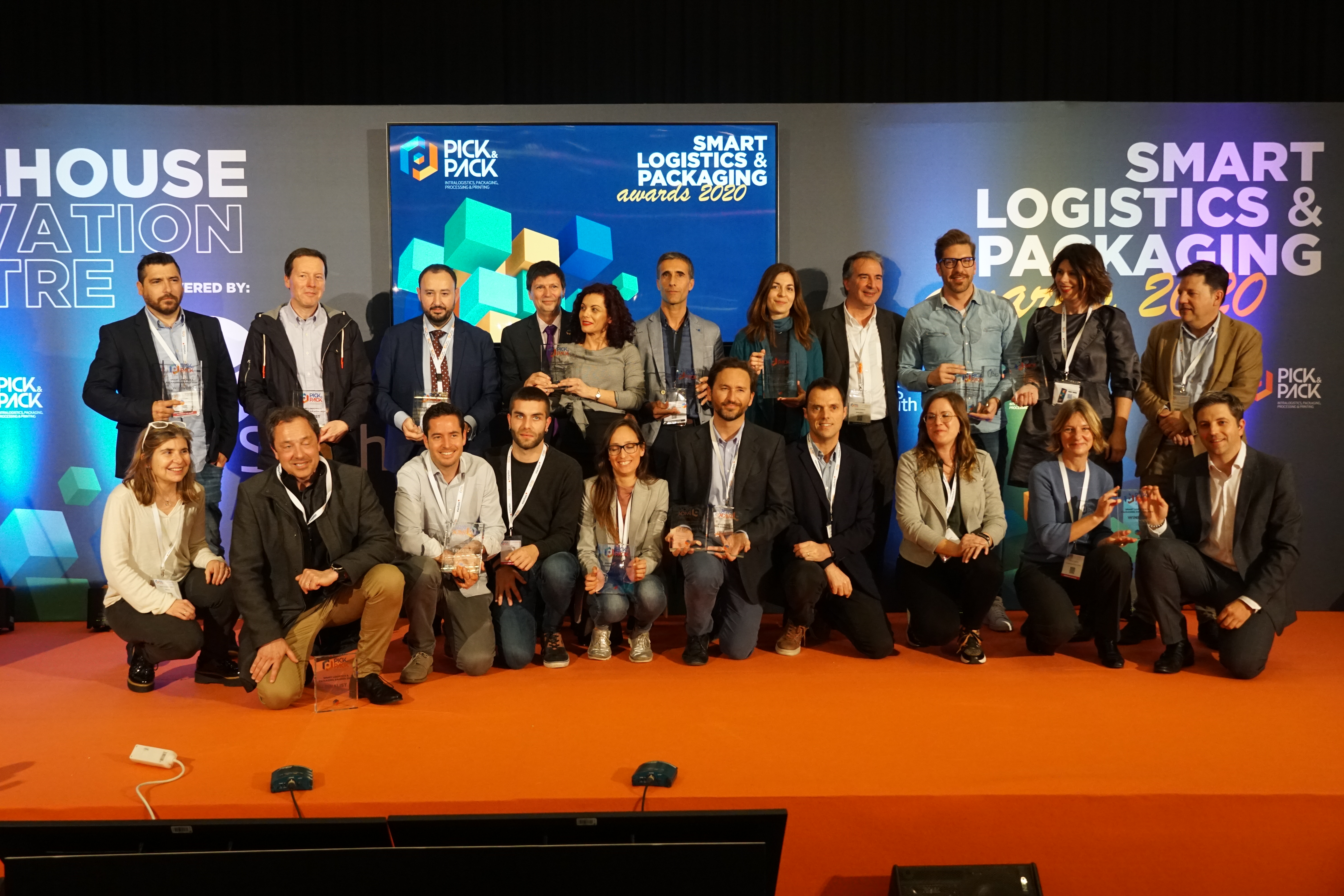 pick&pack premia la apuesta por la automatización, la gestión inteligente de almacenes y el packaging más innovador en los smart logistics & packaging awards 2022